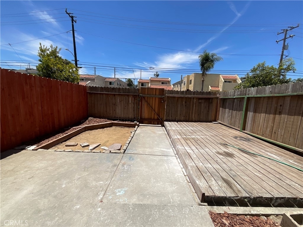 201 Joliet Avenue - Photo 29