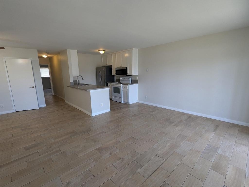 102 Wisconsin Ave - Photo 4