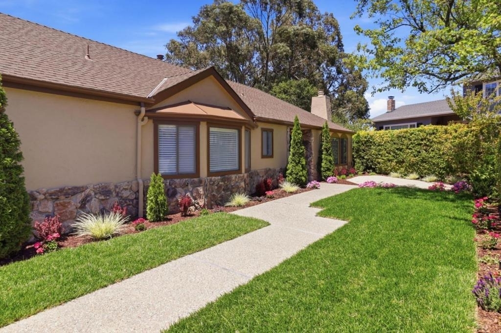 3 Kennedy Place - Photo 1