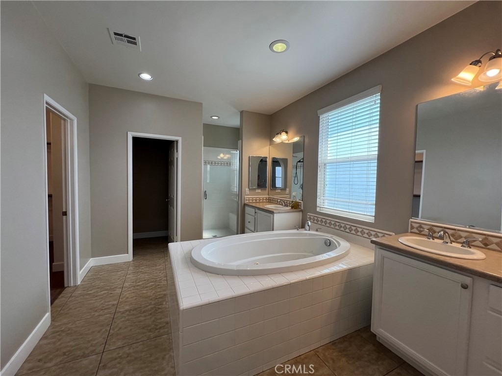 6686 Sand Dunes - Photo 32