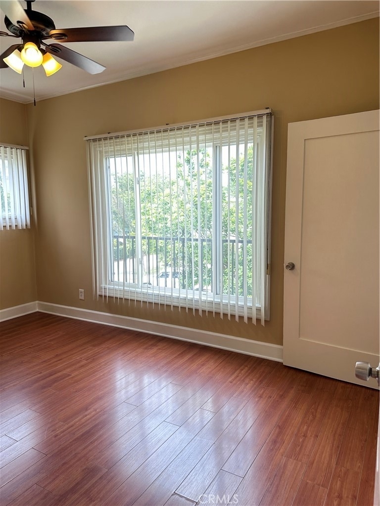 204 E Maple - Photo 3