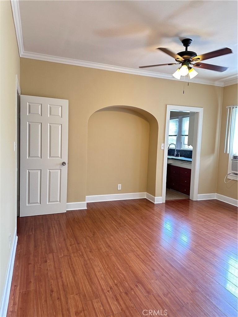 204 E Maple - Photo 2
