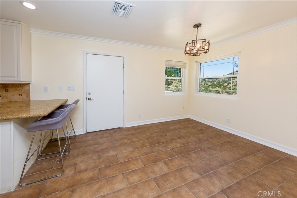 6401 Hubbard - Photo 8