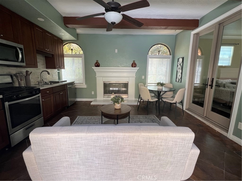16611 Catena Dr - Photo 2