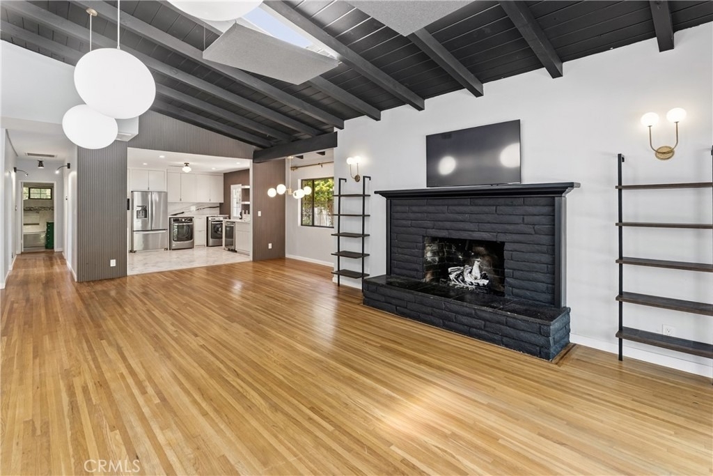 5650 Maynard - Photo 6