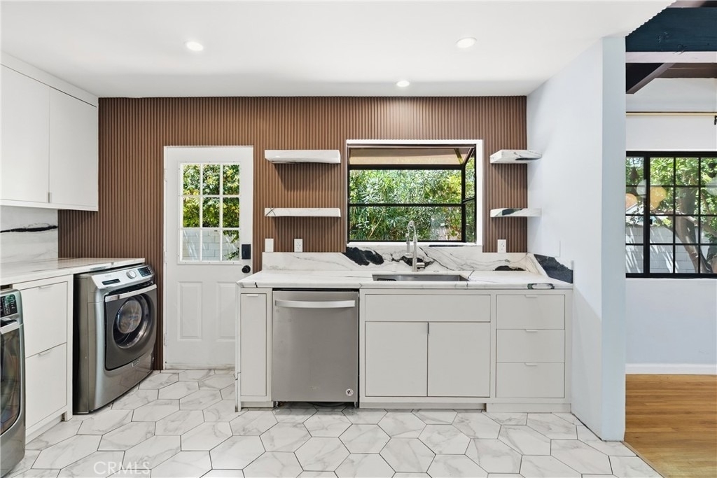 5650 Maynard - Photo 16