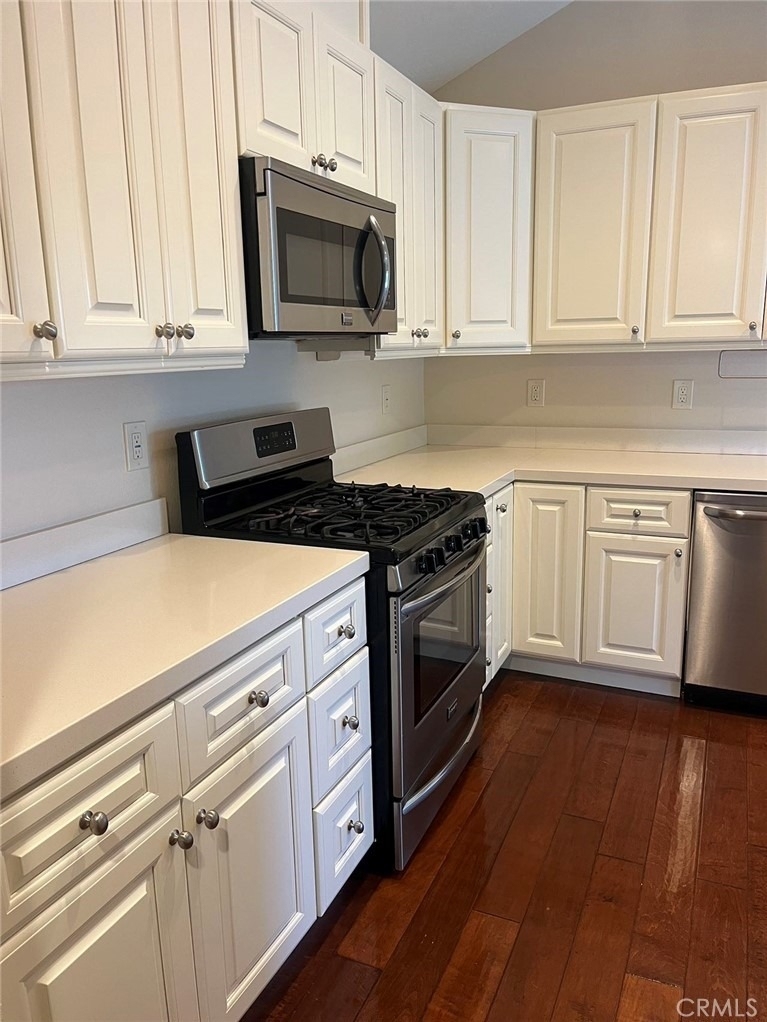 2980 Hyde Park Circle - Photo 10