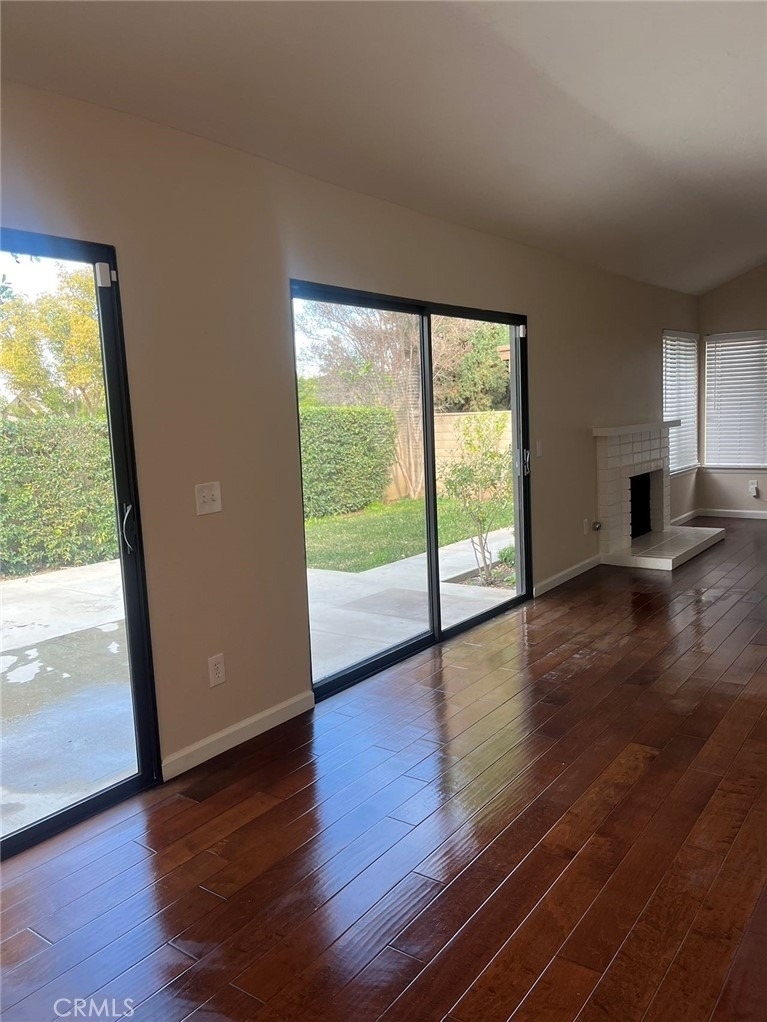 2980 Hyde Park Circle - Photo 4