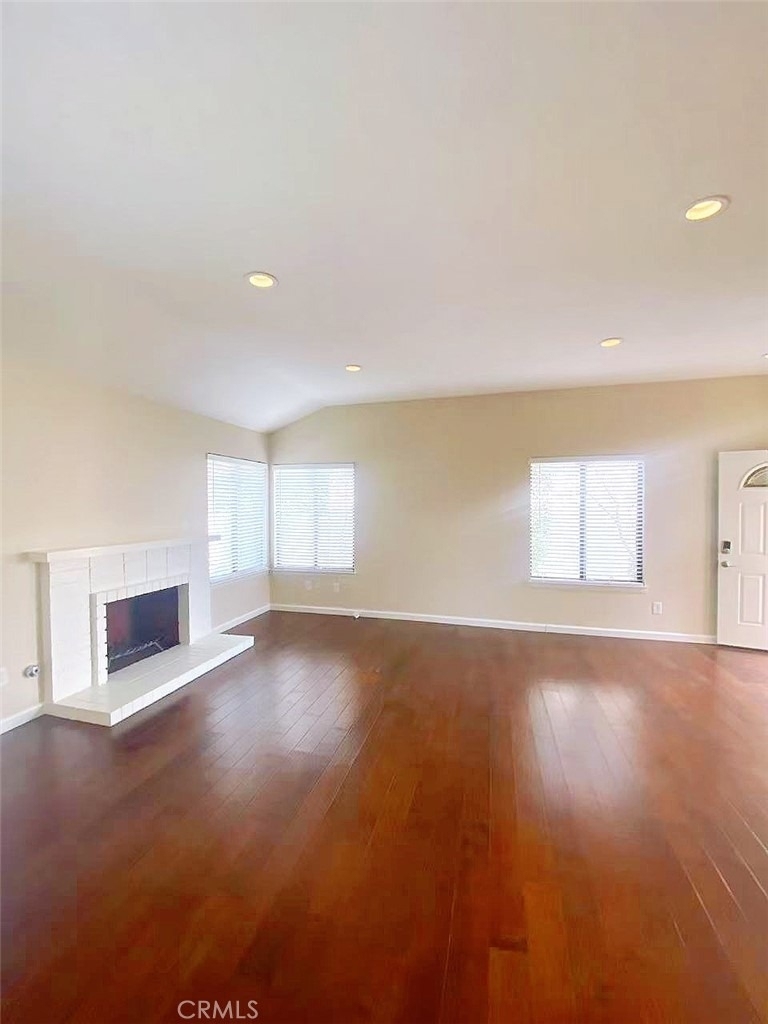 2980 Hyde Park Circle - Photo 2