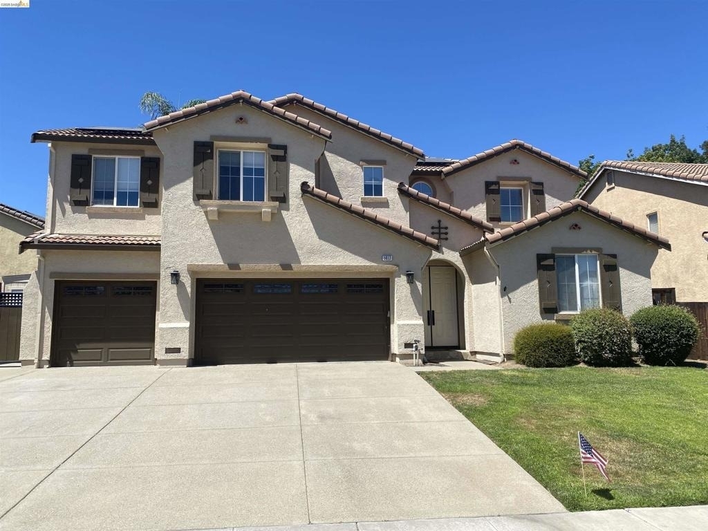 1417 Solana Dr - Photo 0