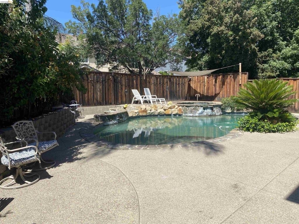 1417 Solana Dr - Photo 32