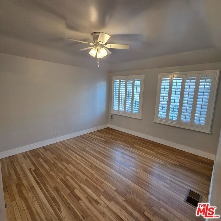 418 S Roxbury Drive - Photo 19