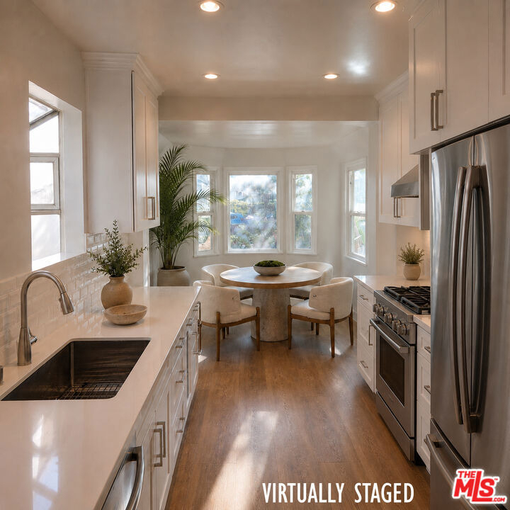 418 S Roxbury Drive - Photo 12
