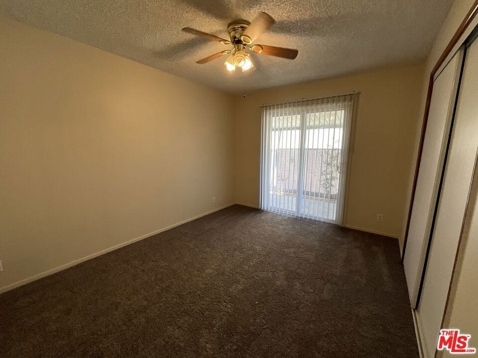 1440 Calhoun Court - Photo 7