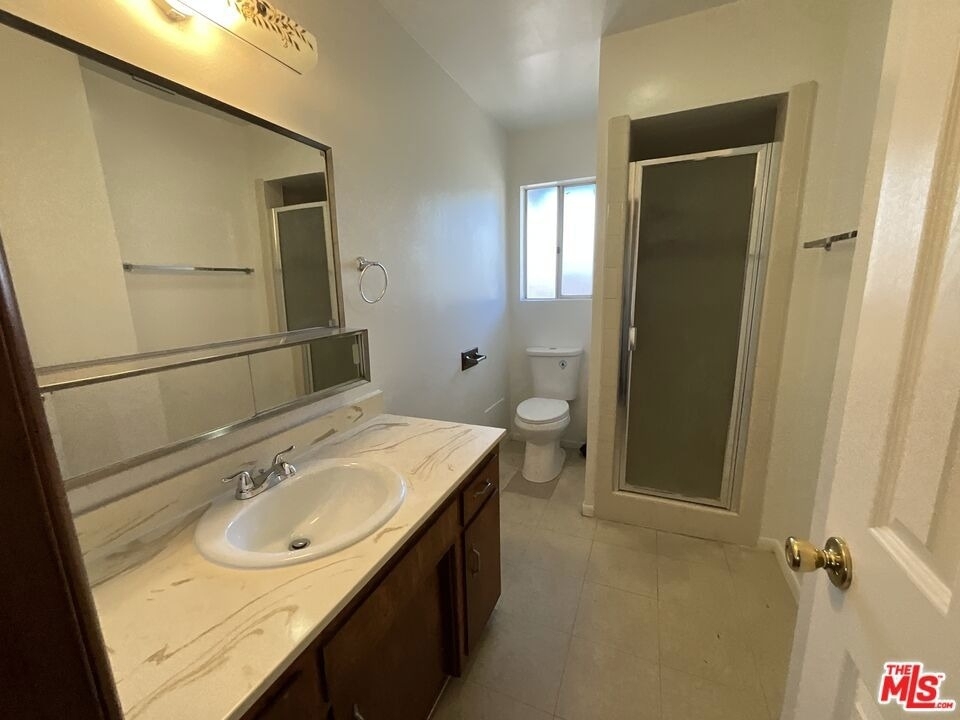 1440 Calhoun Court - Photo 8