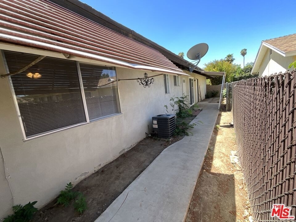 1440 Calhoun Court - Photo 10