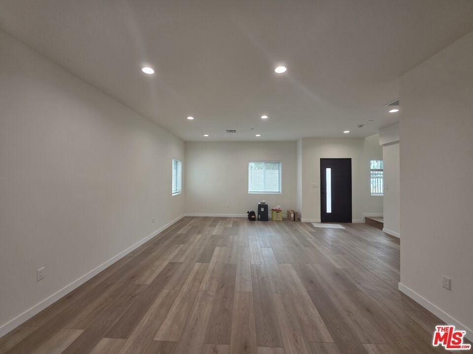 6748 Ben Avenue - Photo 29