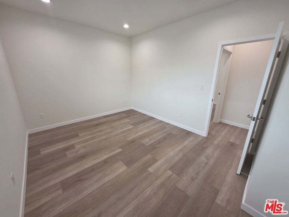 6748 Ben Avenue - Photo 15