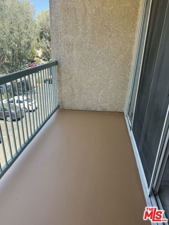 18307 Burbank Boulevard - Photo 19