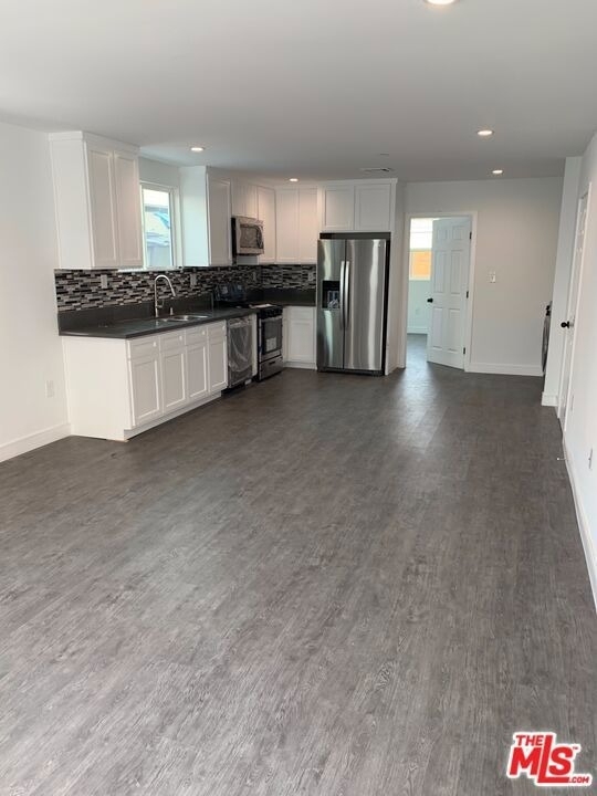 2509 Cincinnati Street - Photo 0