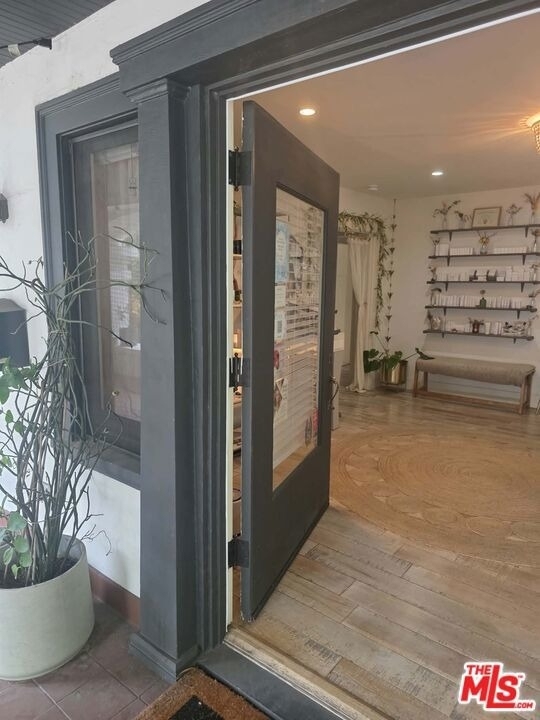 2500 Hyperion Avenue - Photo 9
