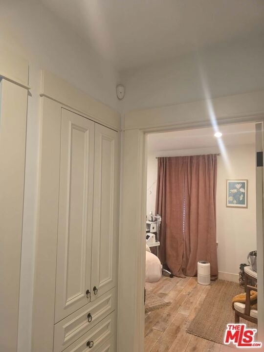 2500 Hyperion Avenue - Photo 6