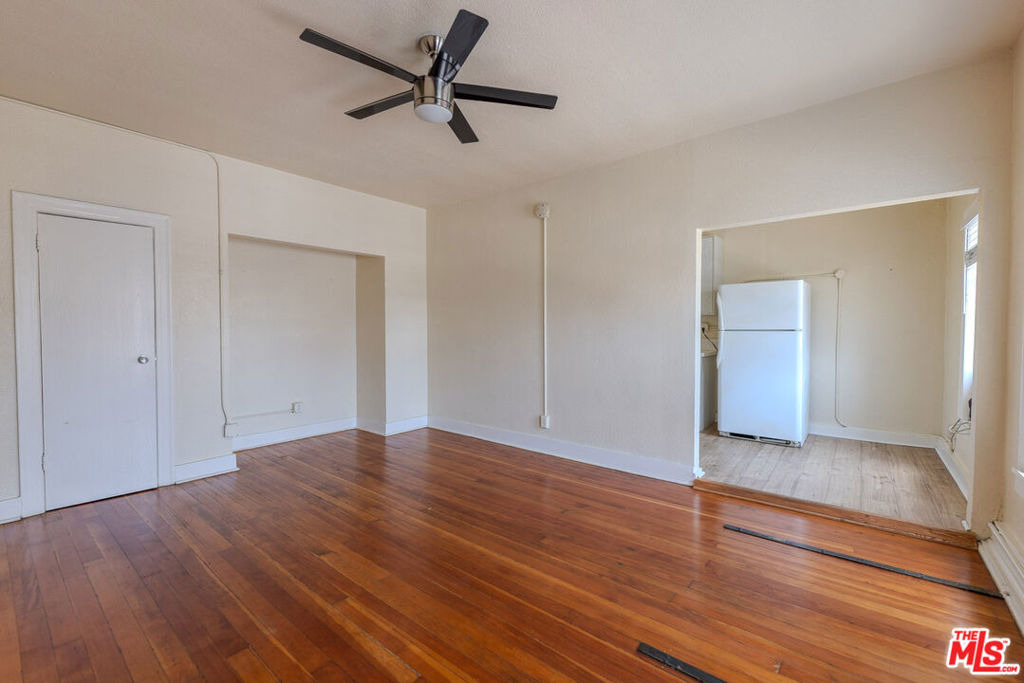 661 Shatto Place - Photo 1