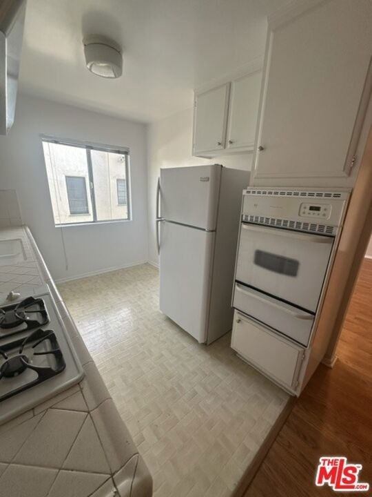 1461 Canfield - Photo 10