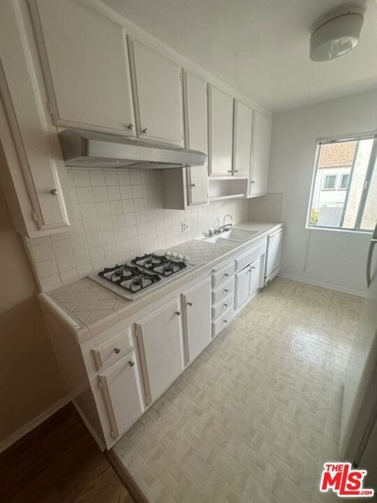 1461 Canfield - Photo 9