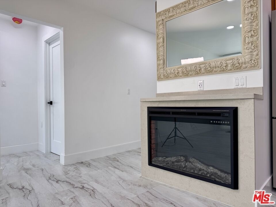 11916 Whalers Lane - Photo 8