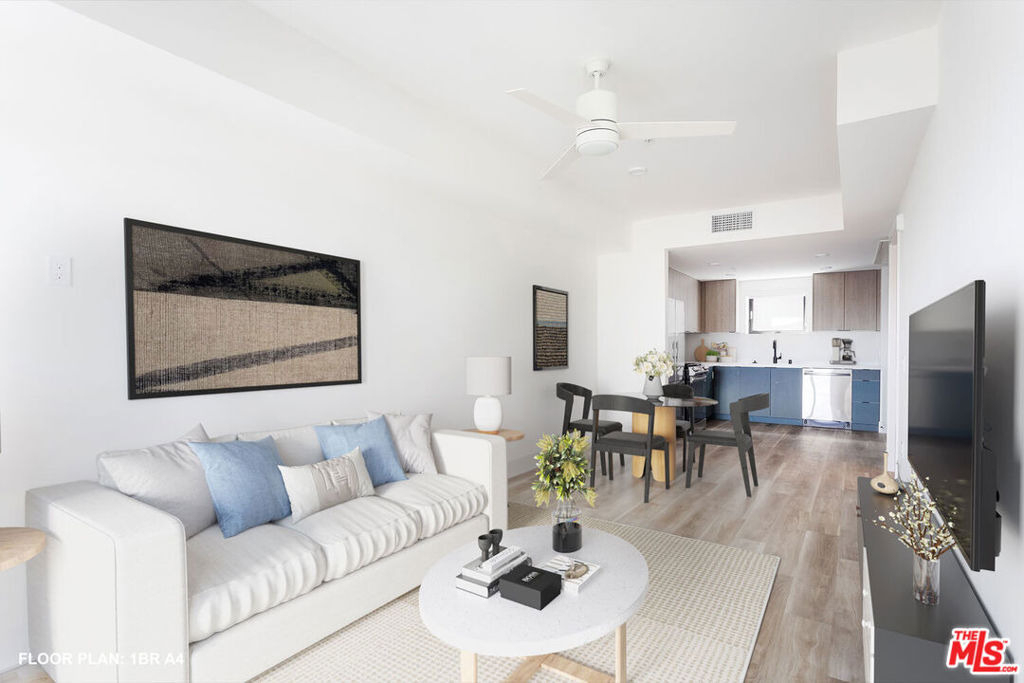 7617 Santa Monica Boulevard - Photo 2