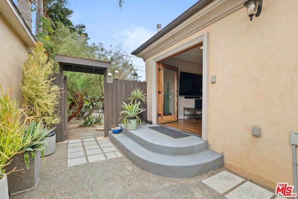 4043 Harter Avenue - Photo 13