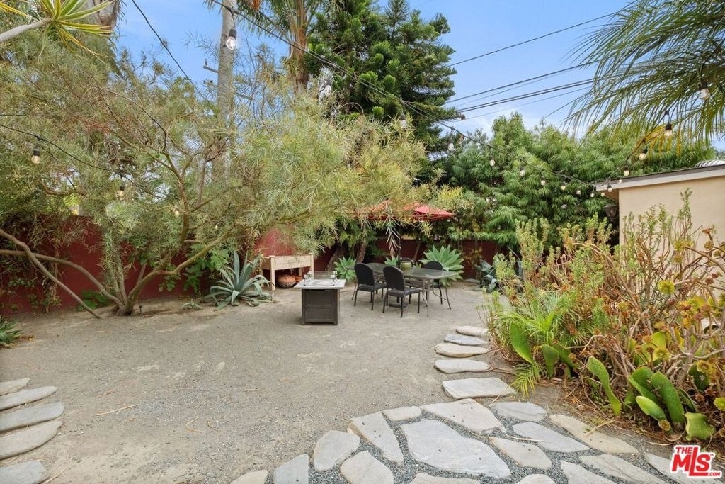 4043 Harter Avenue - Photo 2