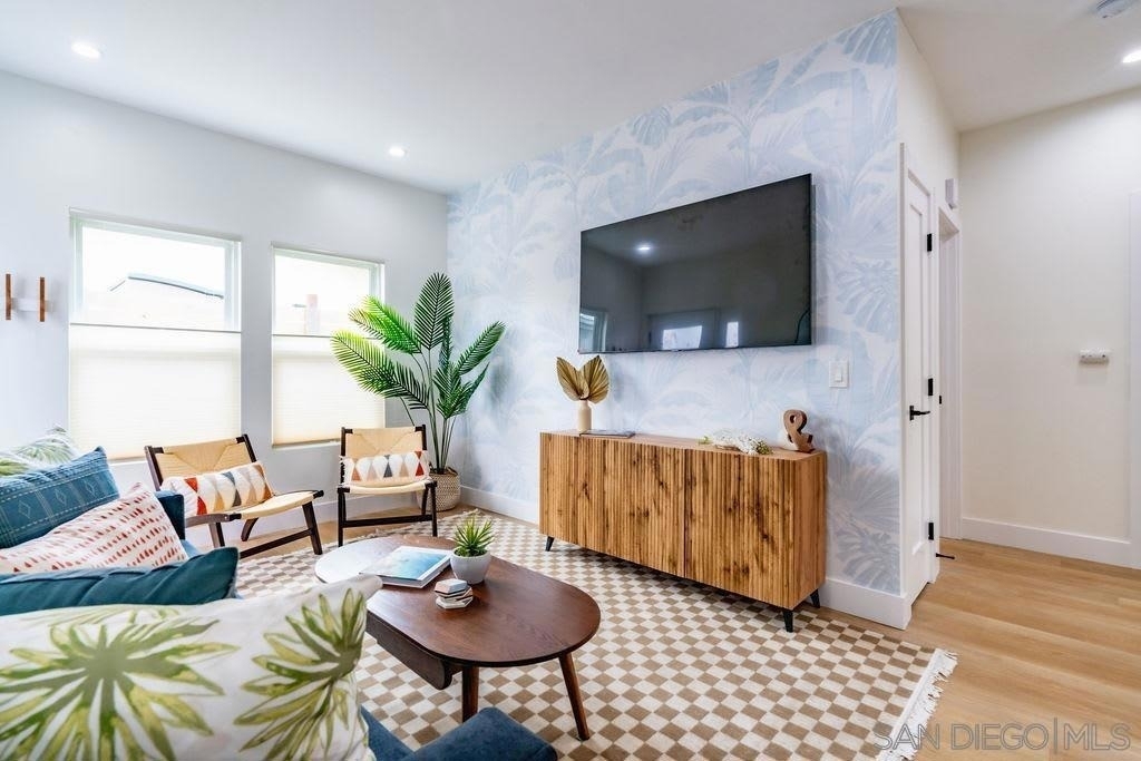 725 Pennsylvania Ave - Photo 3