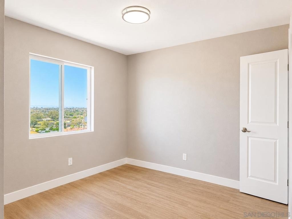 2421 Balboa Vista Dr - Photo 7