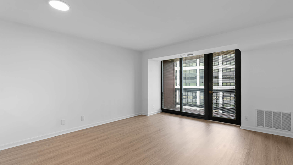 1501 Crystal Dr. - Photo 66