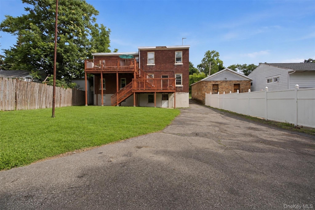 213 Overlook Place - Photo 26