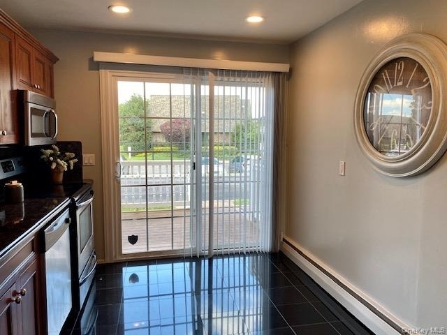 2 Claire Court - Photo 2