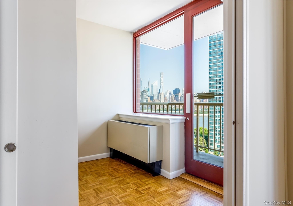 4-74 48th Avenue - Photo 2