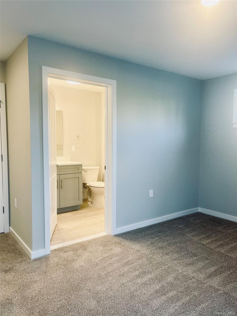 221 Eastview Drive - Photo 7
