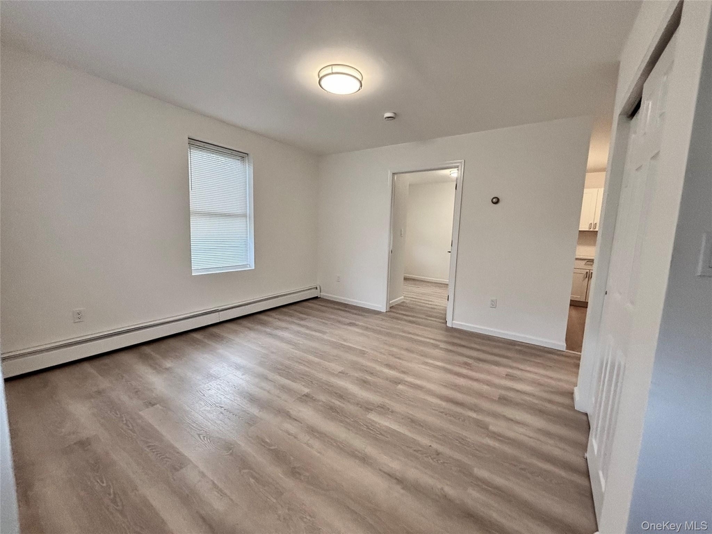 28 Davis Street - Photo 5