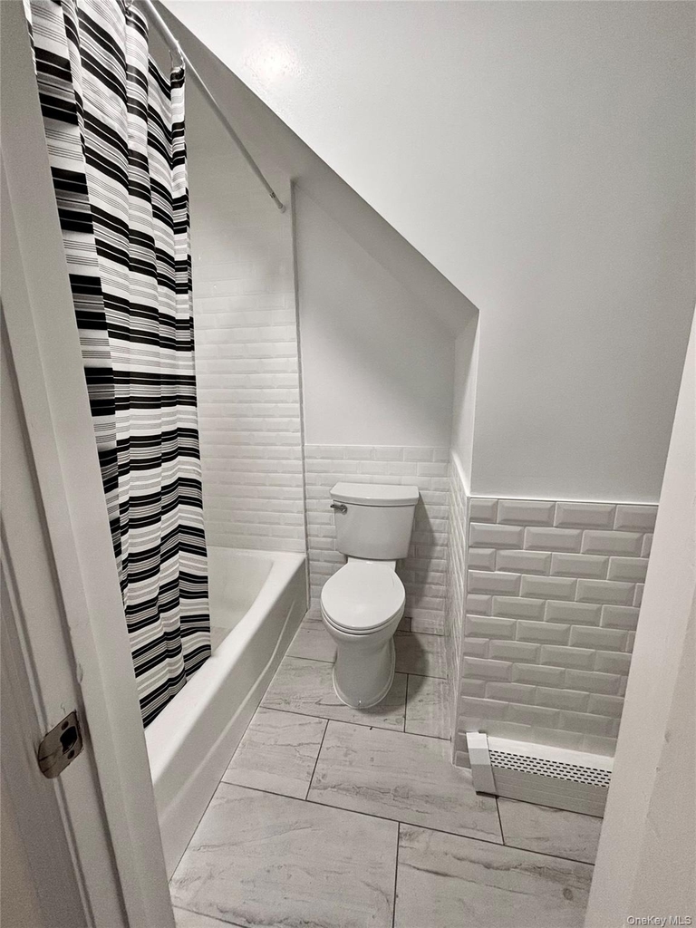 28 Davis Street - Photo 2