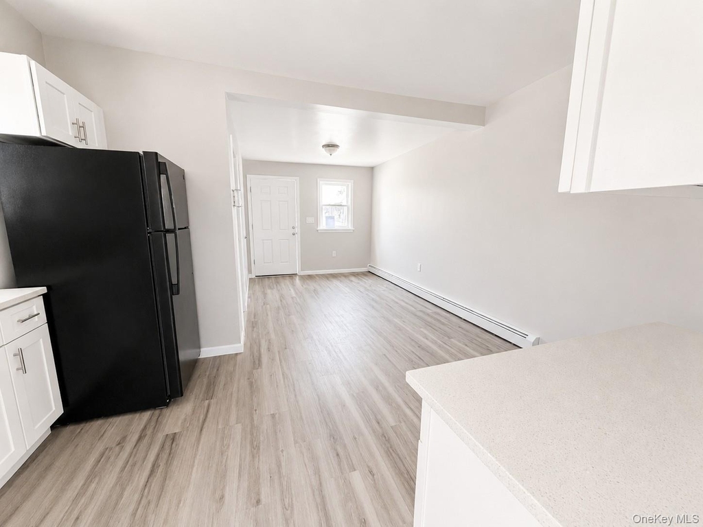 25 Monroe Street - Photo 4