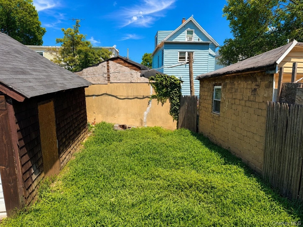 25 Monroe Street - Photo 8