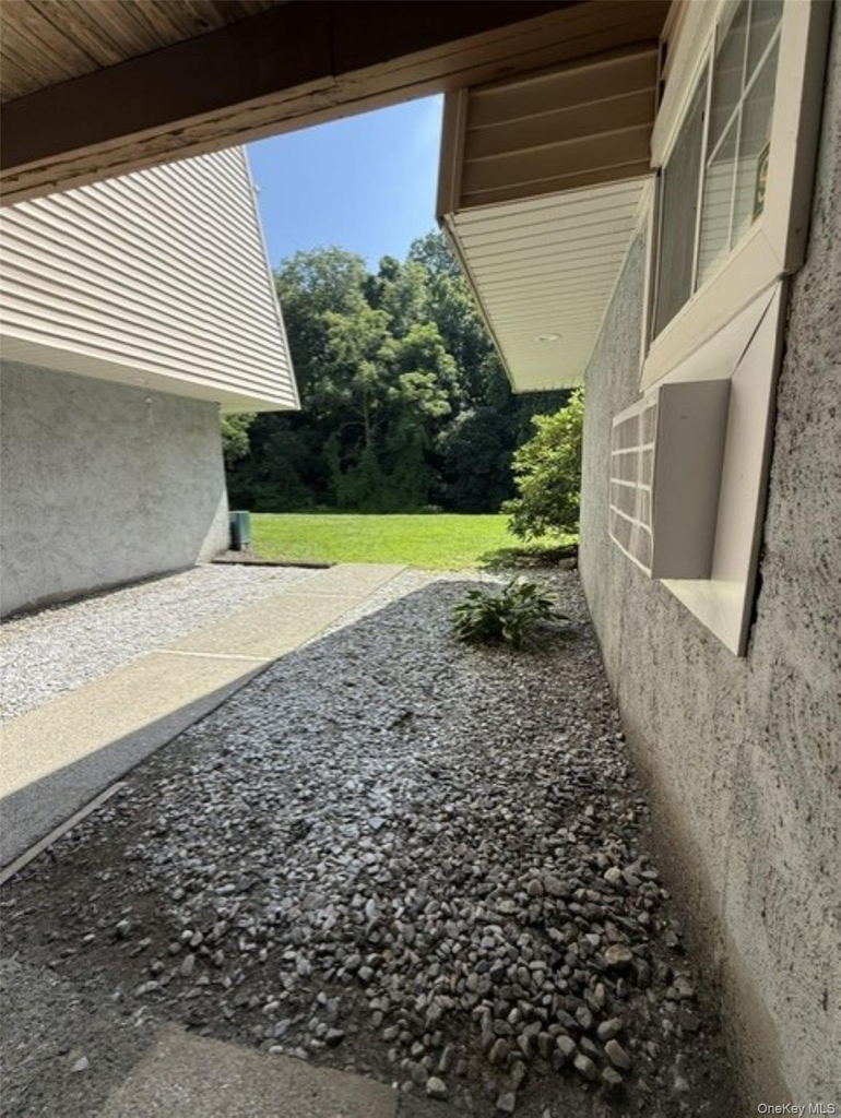 315 Fox Run Lane - Photo 16
