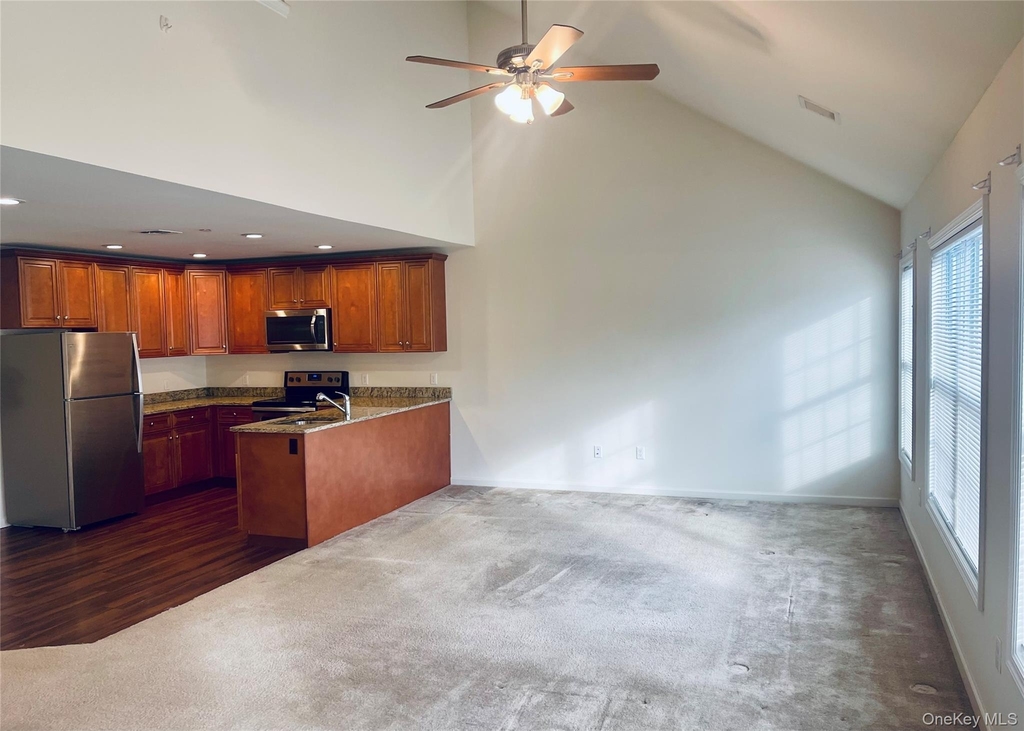 46 Islip Avenue - Photo 4