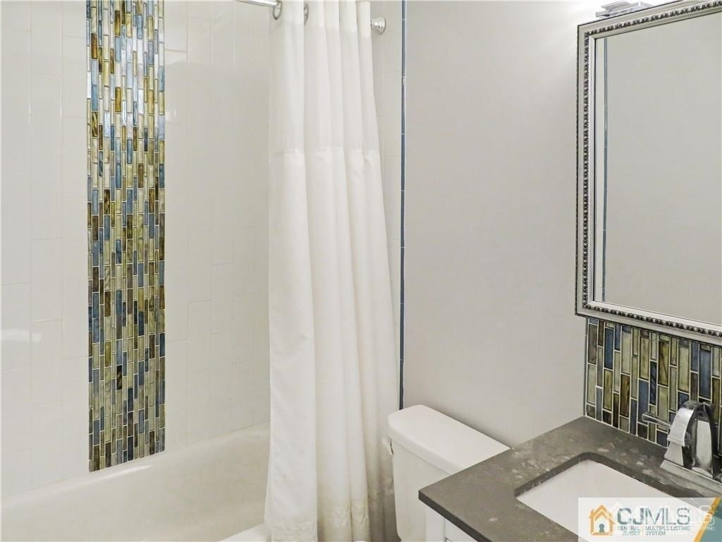13 Lake Avenue - Photo 15