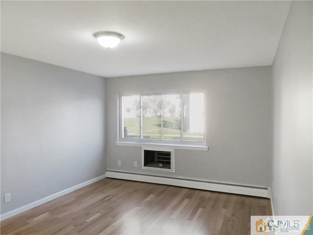 13 Lake Avenue - Photo 8