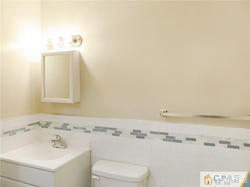 13 Lake Avenue - Photo 10