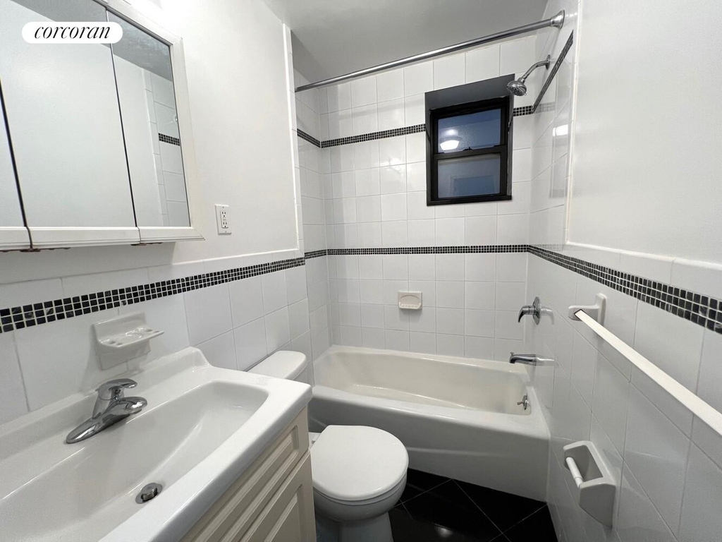 151 E 81st Street - Photo 3